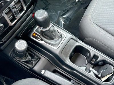 2022 Jeep Gladiator — photo 26 view