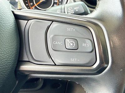 2022 Jeep Gladiator — photo 35 view