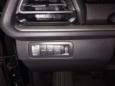 2025 Chevrolet Traverse - Photo 13
