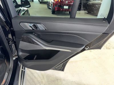 2025 BMW X5 — photo 11 view