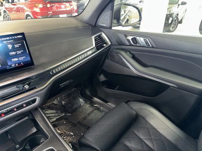 2025 BMW X5 — photo 30 view