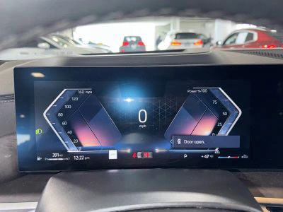 2025 BMW X5 — photo 24 view