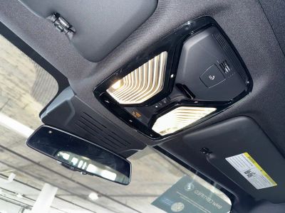 2025 BMW X5 — photo 31 view