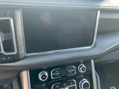 2022 GMC Yukon XL - Photo 9