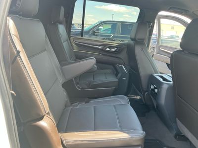 2022 GMC Yukon XL - Photo 10