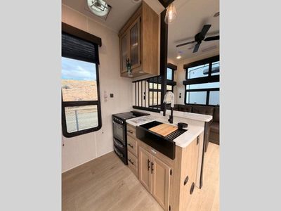 2026 Forest River RV Cherokee Timberwolf Black Label - Photo 35