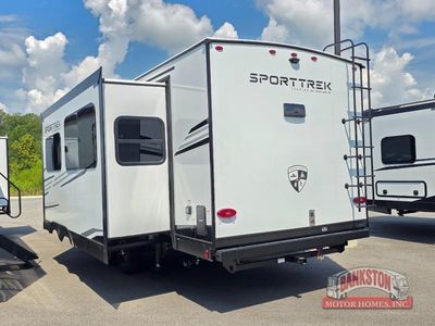 2026 SportTrek Touring Edition STT272VRK - Photo 6