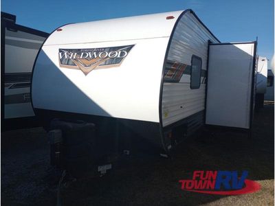 2022 Forest River RV Wildwood - Photo 10