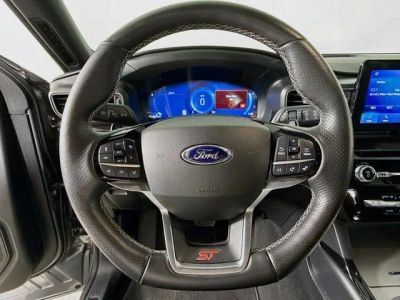 2022 Ford Explorer — photo 12 view