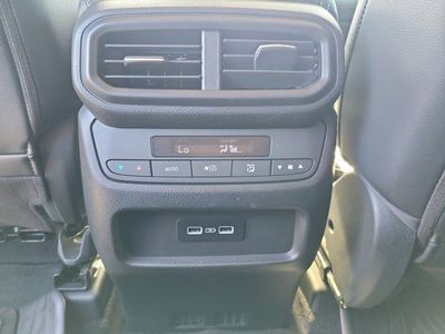 2023 Honda Pilot - Photo 16