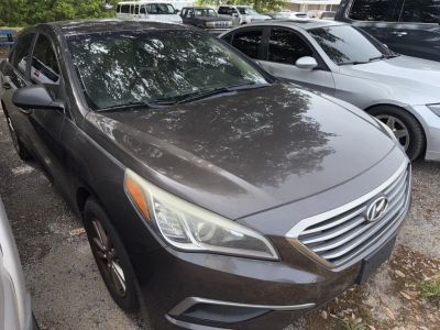2017 Hyundai Sonata - Photo 3