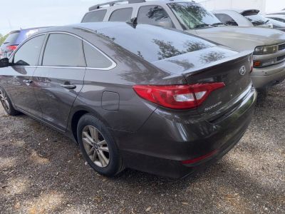 2017 Hyundai Sonata - Photo 4