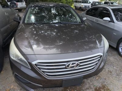 2017 Hyundai Sonata - Photo 2