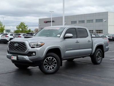 2021 Toyota Tacoma - Photo 2