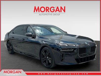 2025 BMW 7 Series 760i xDrive in Black Sapphire Metallic — front three-quarter view