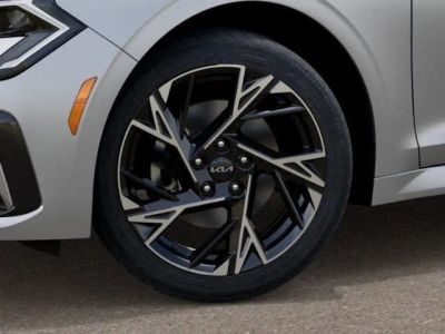 2026 Kia K5 — photo 9 view