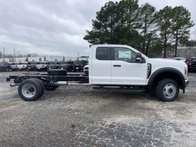 2026 Ford F-450SD - Photo 2