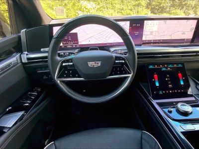 2025 Cadillac Escalade — detail view