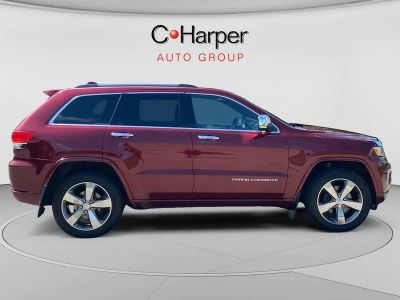 2016 Jeep Grand Cherokee — side profile view