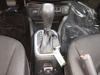 2023 Jeep Renegade - Photo 15