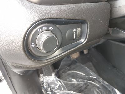 2023 Jeep Renegade - Photo 13