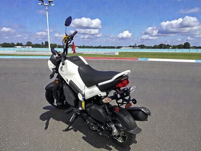 2025 Honda Navi - Photo 3