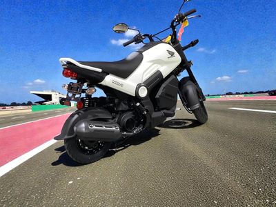 2025 Honda Navi - Photo 4