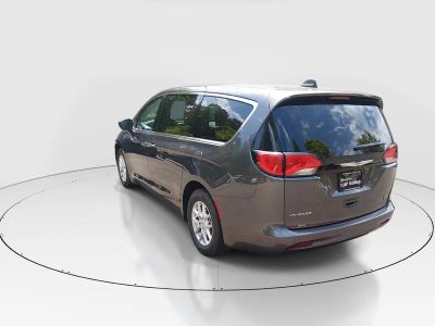 2023 Chrysler Voyager - Photo 5