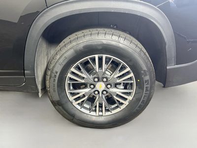 2025 Chevrolet Traverse - Photo 27