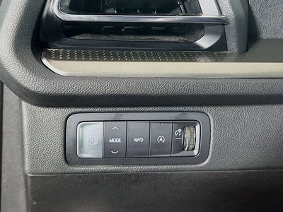 2025 Chevrolet Traverse - Photo 10