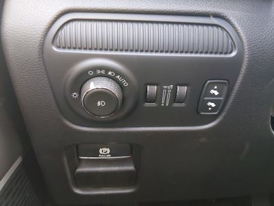 2024 Jeep Wagoneer L - Photo 13