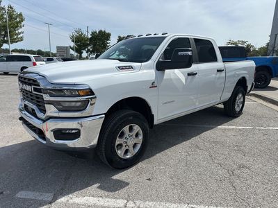 2025 RAM 2500 — photo 10 view