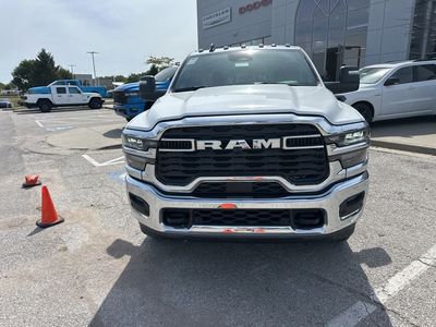 2025 RAM 2500 — photo 8 view