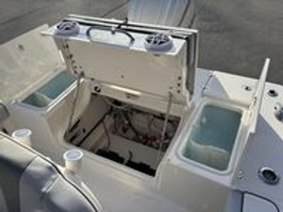 2026 Robalo 246 Cayman - Photo 16