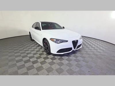 2022 Alfa Romeo Giulia — photo 53 view