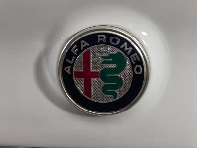 2022 Alfa Romeo Giulia — photo 30 view