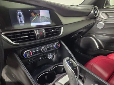 2022 Alfa Romeo Giulia — photo 13 view