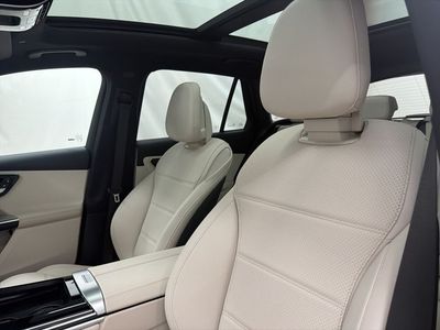 2026 Mercedes-Benz GLC - Photo 13