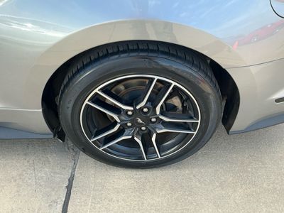 2021 Ford Mustang - Photo 11