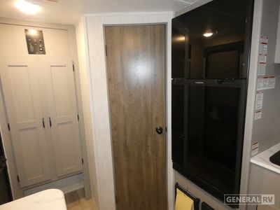 2025 Coachmen Clipper Cadet - Photo 13