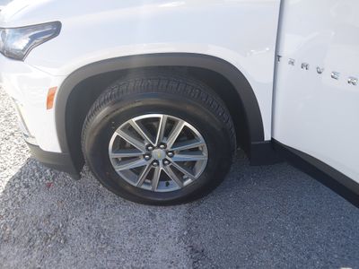 2023 Chevrolet Traverse — photo 10 view