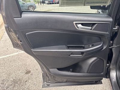 2017 Ford Edge - Photo 38