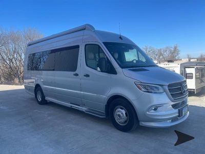 2024 Airstream Interstate - Photo 2