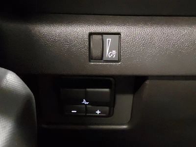 2025 Chevrolet Colorado - Photo 13