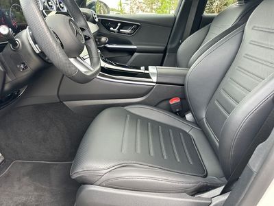 2025 Mercedes-Benz GLC - Photo 19