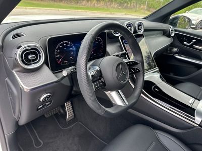 2025 Mercedes-Benz GLC - Photo 18