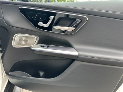 2025 Mercedes-Benz GLC - Photo 35