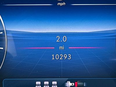 2025 Mercedes-Benz GLC - Photo 4