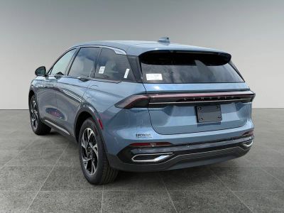 2026 Lincoln Nautilus — rear three-quarter view