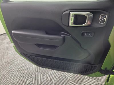 2026 Jeep Wrangler — photo 16 view